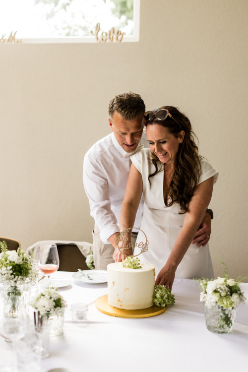 Candytable auf einer Hochzeit in Königsbronn mit Hochzeitstorte